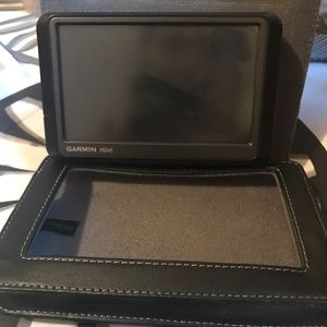 Like New Garmin GPS